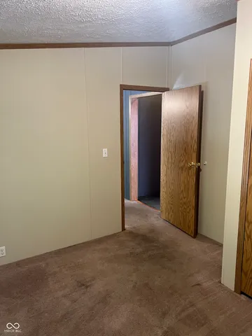 $189,900 | 1001 North Virginia Street, Rockville, IN 47872