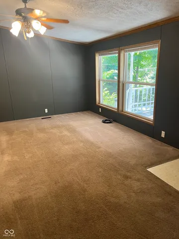 $189,900 | 1001 North Virginia Street, Rockville, IN 47872