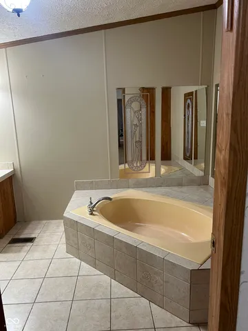 $189,900 | 1001 North Virginia Street, Rockville, IN 47872