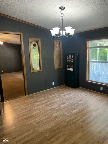 $189,900 | 1001 North Virginia Street, Rockville, IN 47872