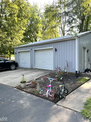 $189,900 | 1001 North Virginia Street, Rockville, IN 47872