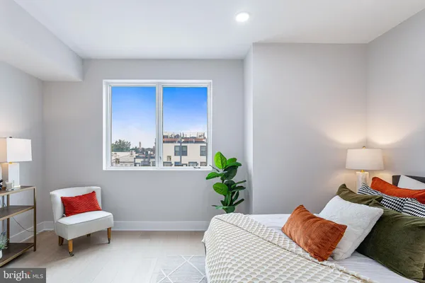 $699,000 | 1516 East Capitol Street Northeast, Unit L, Washington, DC 20003