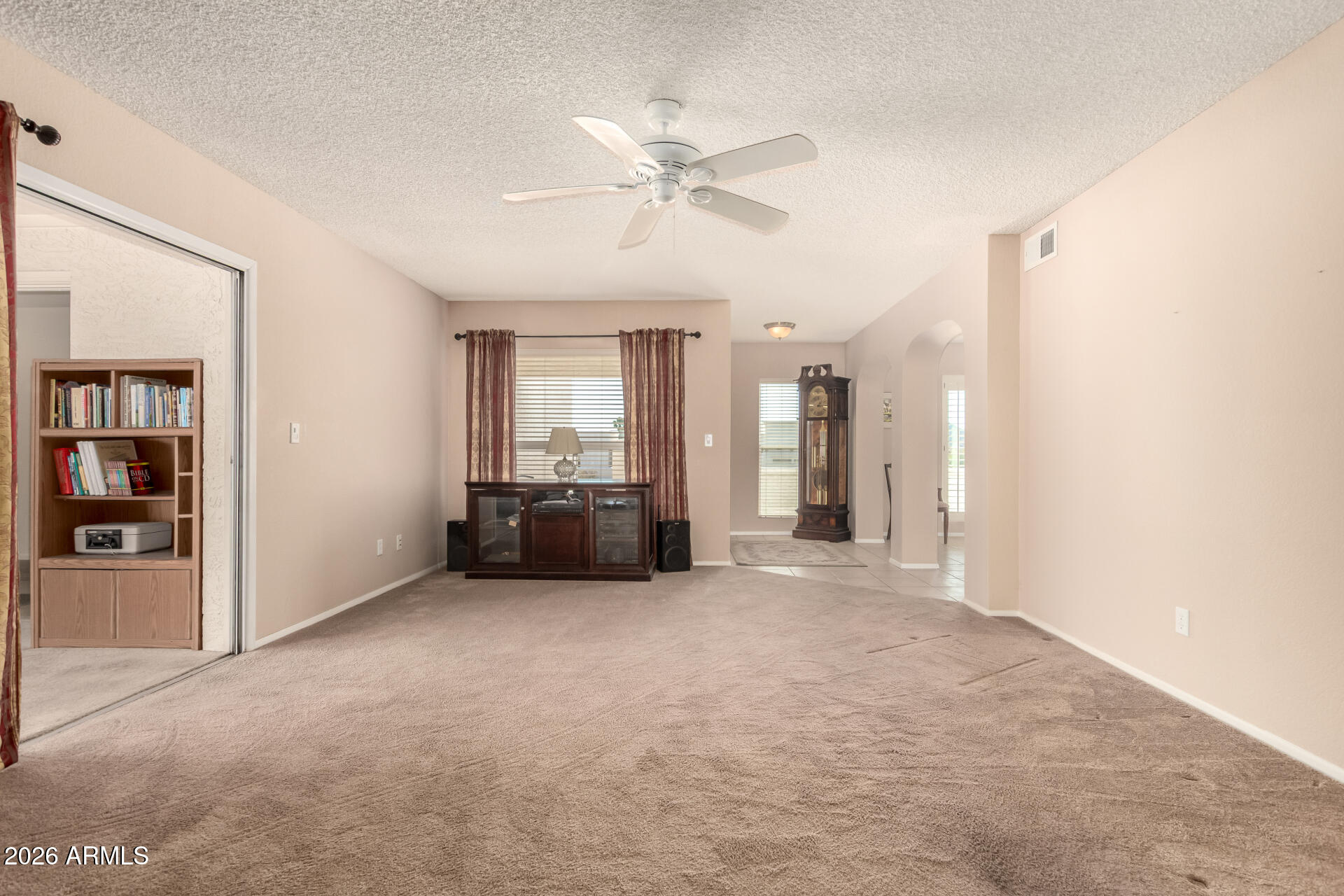 1302 East Rowlands Lane Phoenix, AZ 85022 - Photo 12 of 55 15 - Rowlands 1302