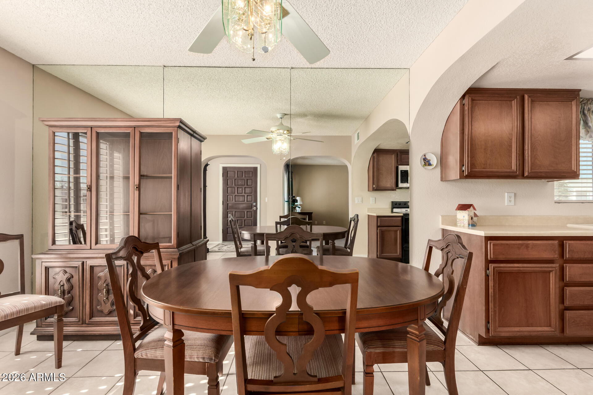 1302 East Rowlands Lane Phoenix, AZ 85022 - Photo 15 of 55 19 - Rowlands 1302