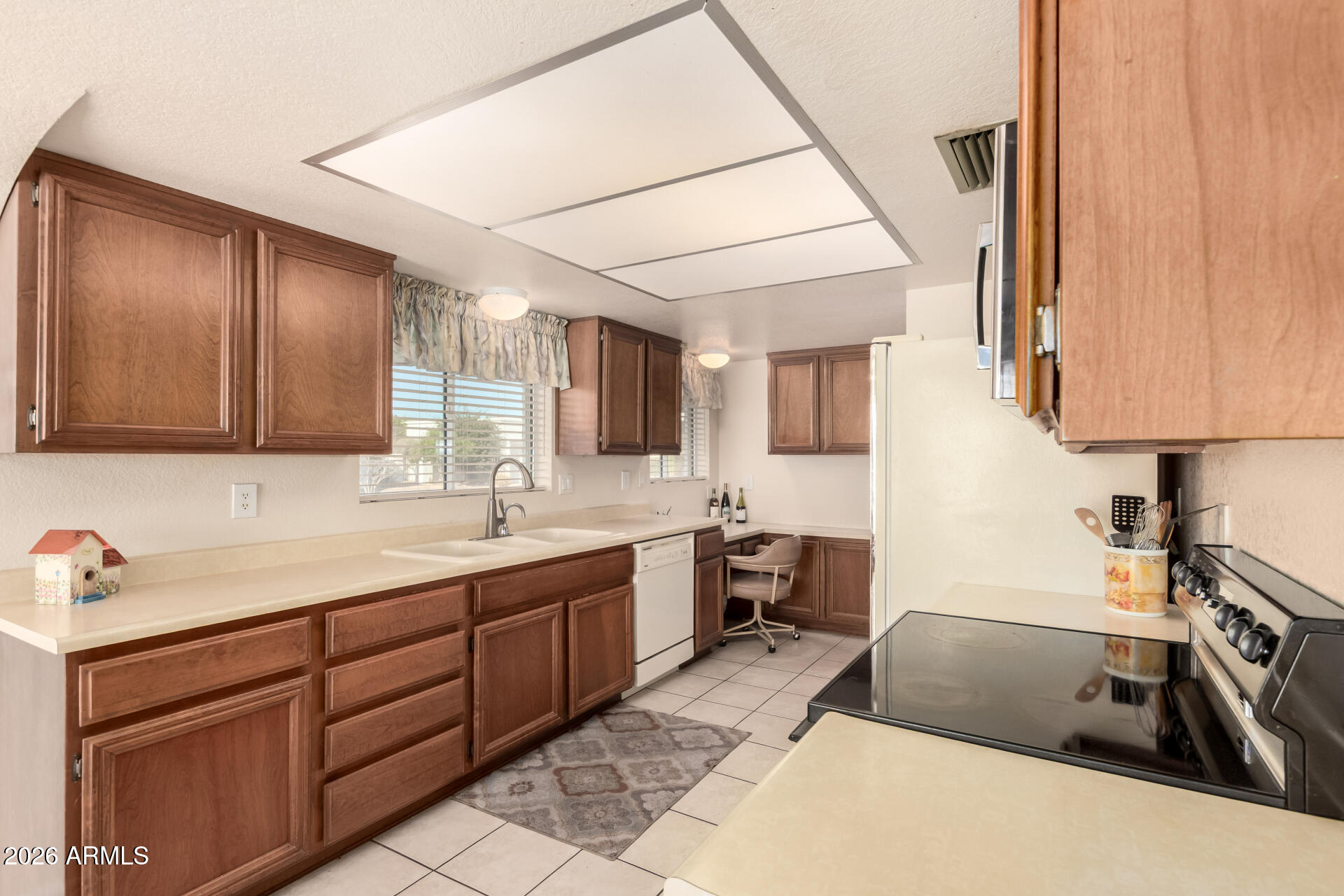 1302 East Rowlands Lane Phoenix, AZ 85022 - Photo 19 of 55 23 - Rowlands 1302