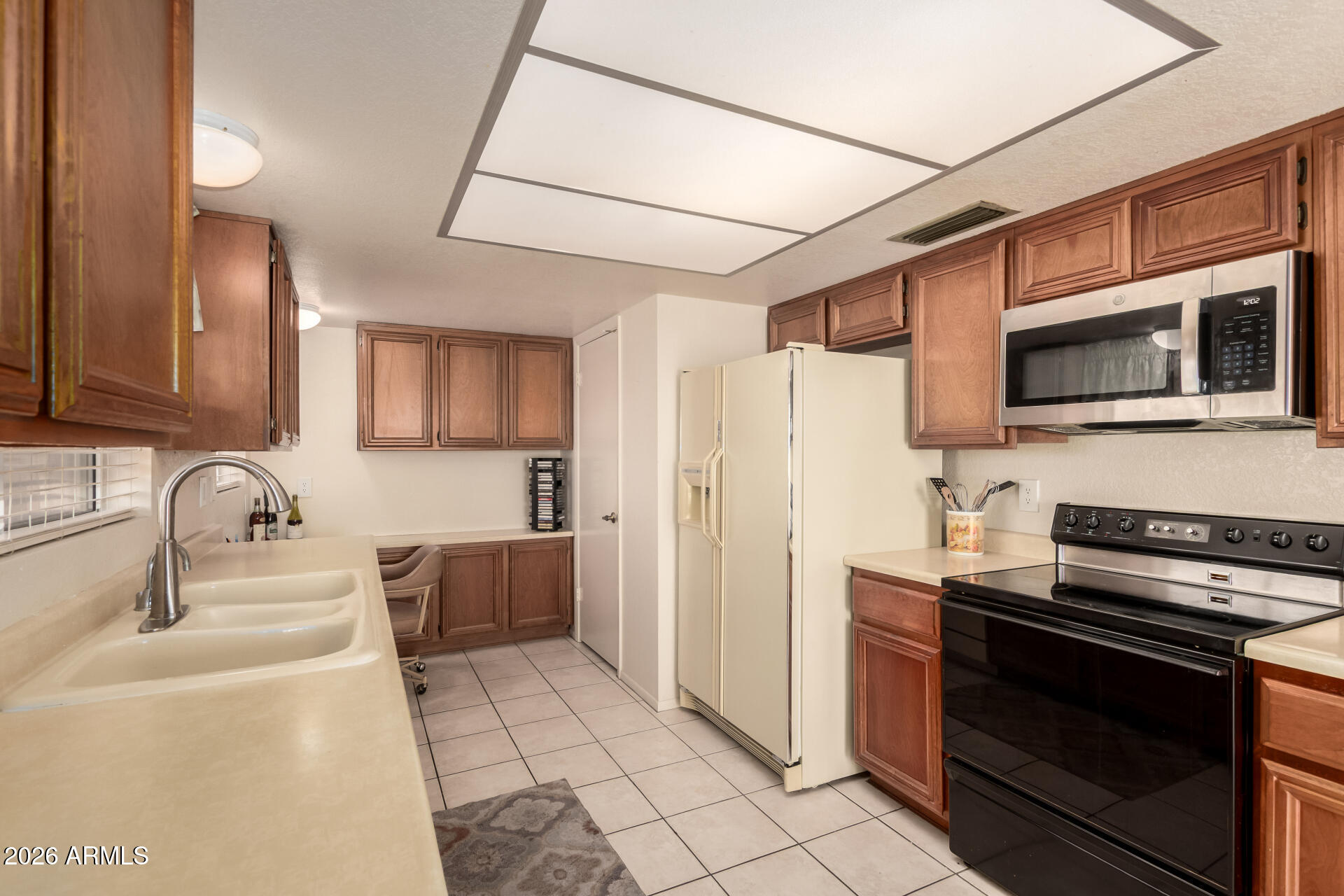 1302 East Rowlands Lane Phoenix, AZ 85022 - Photo 20 of 55 24 - Rowlands 1302