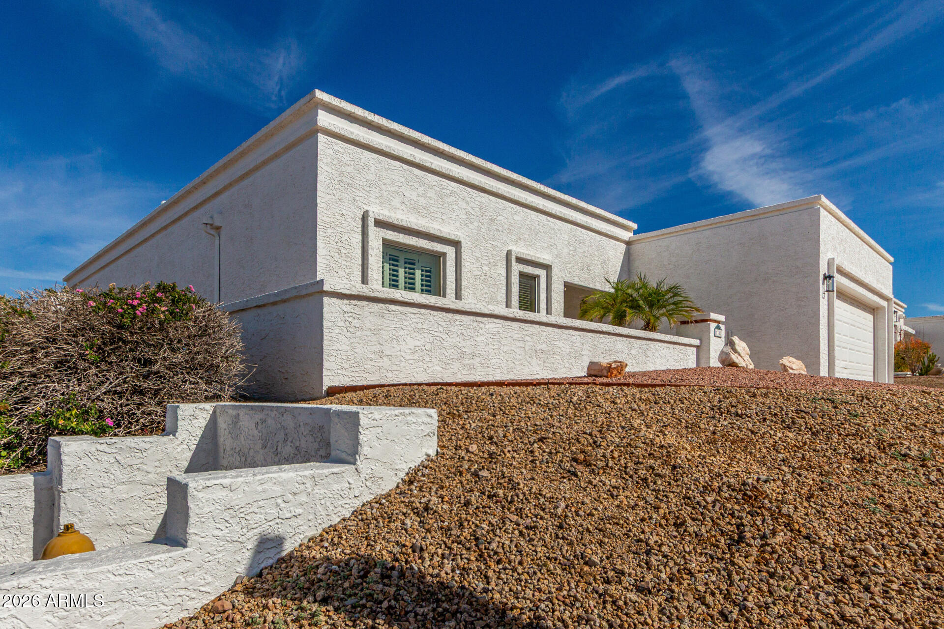 1302 East Rowlands Lane Phoenix, AZ 85022 - Photo 2 of 55 06 - Rowlands 1302