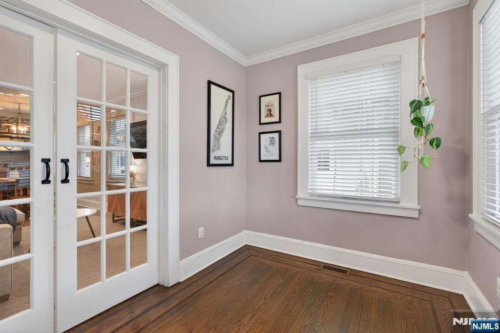54 Van Riper Avenue Rutherford, NJ 07070 - Photo 8 of 49