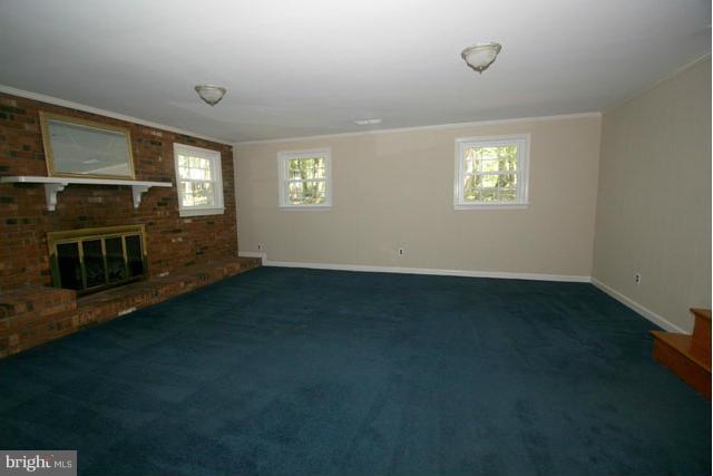 2400 Old Trace Lane Reston, VA 20191 - Photo 19 of 30 Family Room