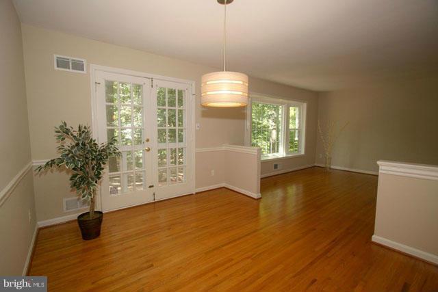 2400 Old Trace Lane Reston, VA 20191 - Photo 4 of 30 Dining Room