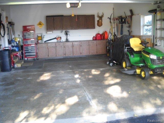 14427 Goutz Road Monroe, MI 48161 - Photo 20 of 24 DSCN0658.jpg