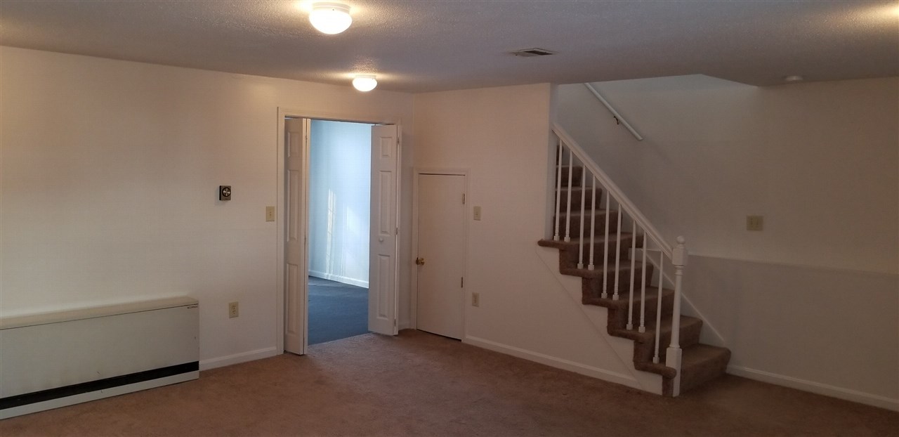 19 East Ridge Road, Unit 19 Merrimack, NH 03054 - Photo 11 of 15