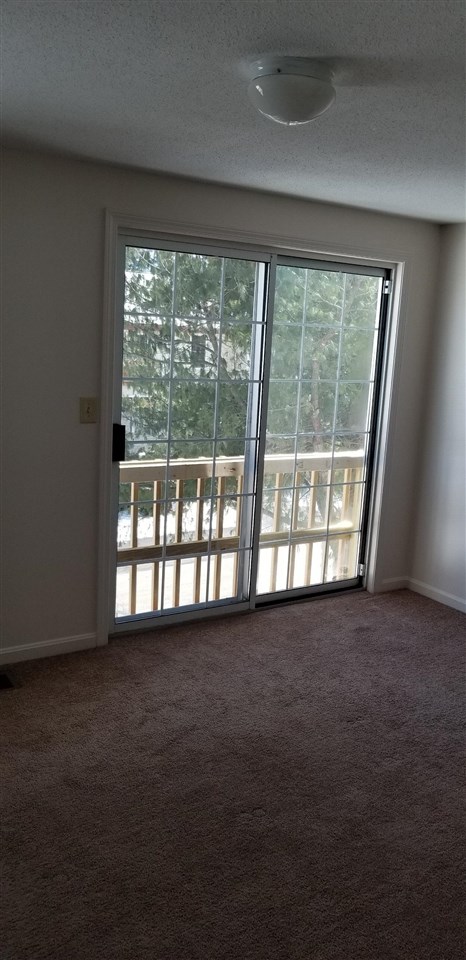 19 East Ridge Road, Unit 19 Merrimack, NH 03054 - Photo 4 of 15