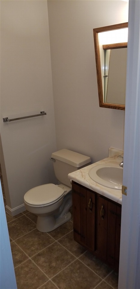 19 East Ridge Road, Unit 19 Merrimack, NH 03054 - Photo 8 of 15