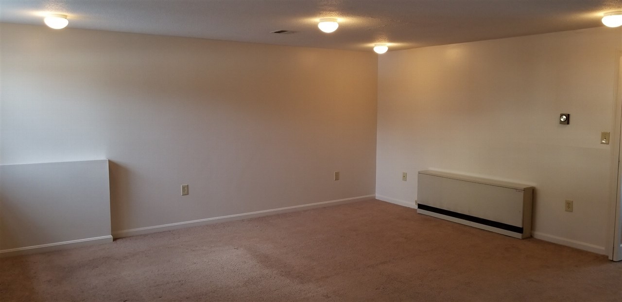 19 East Ridge Road, Unit 19 Merrimack, NH 03054 - Photo 10 of 15