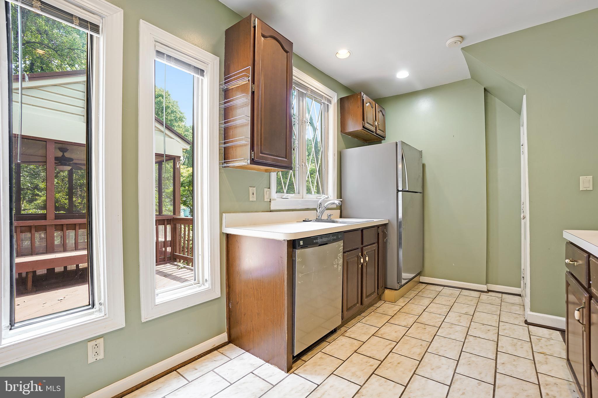 2310 Cool Spring Road Adelphi, MD 20783 - Photo 10 of 30