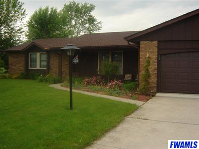 4915 Thompson Road Fort Wayne, IN 46816 - Photo 2 of 18