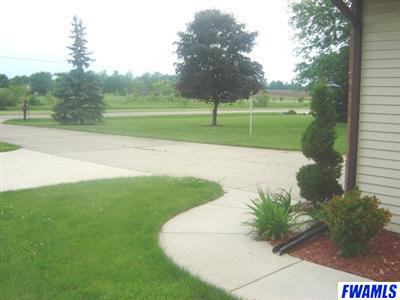 4915 Thompson Road Fort Wayne, IN 46816 - Photo 4 of 18