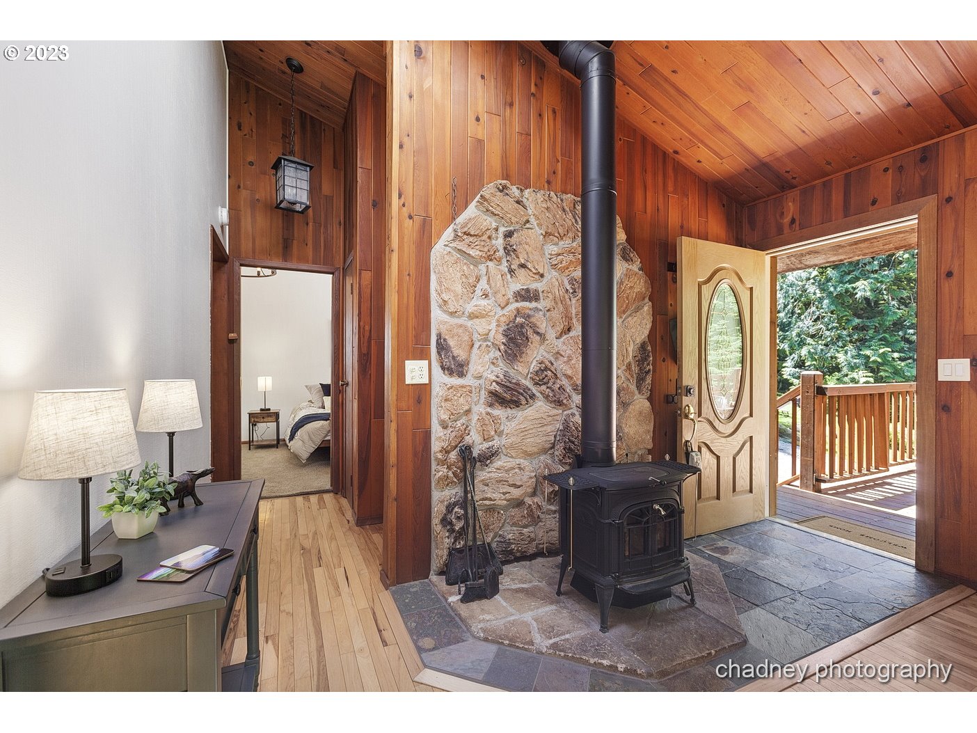2847 Northeast Brower Road Corbett, OR 97019 - Photo 11 of 48 a view of hallway with furniture and a large window