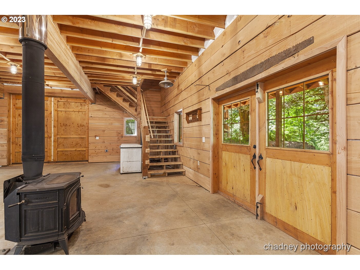 2847 Northeast Brower Road Corbett, OR 97019 - Photo 31 of 48 a view of an empty room with a window