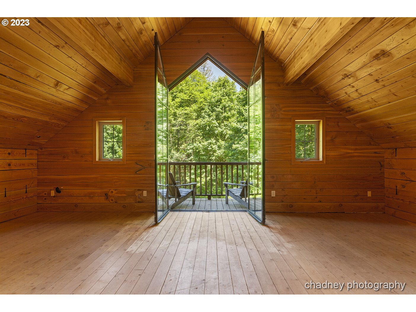 2847 Northeast Brower Road Corbett, OR 97019 - Photo 32 of 48 a view of entryway with wooden floor