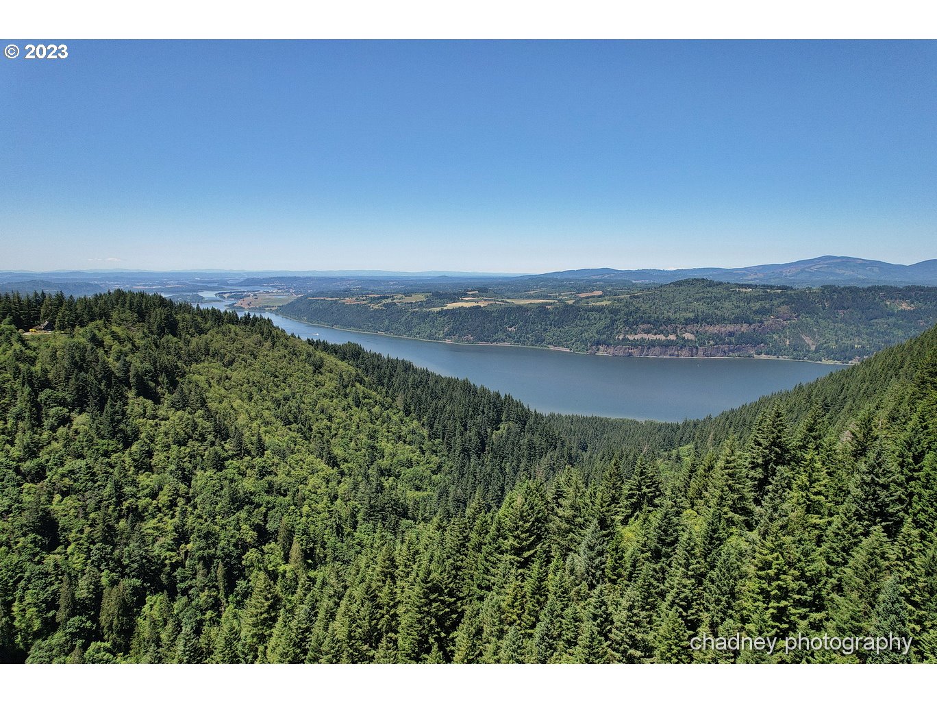 2847 Northeast Brower Road Corbett, OR 97019 - Photo 43 of 48 a view of a lake with a city