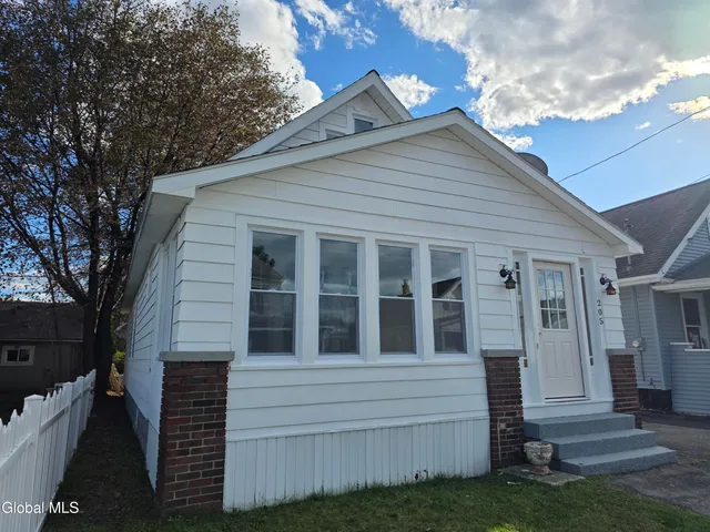$250,000 | 205 3rd Street, Scotia, NY 12302