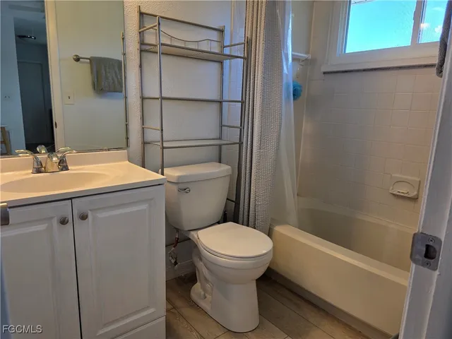 $1,200 | 2024 Steamboat Circle, LaBelle, FL 33935