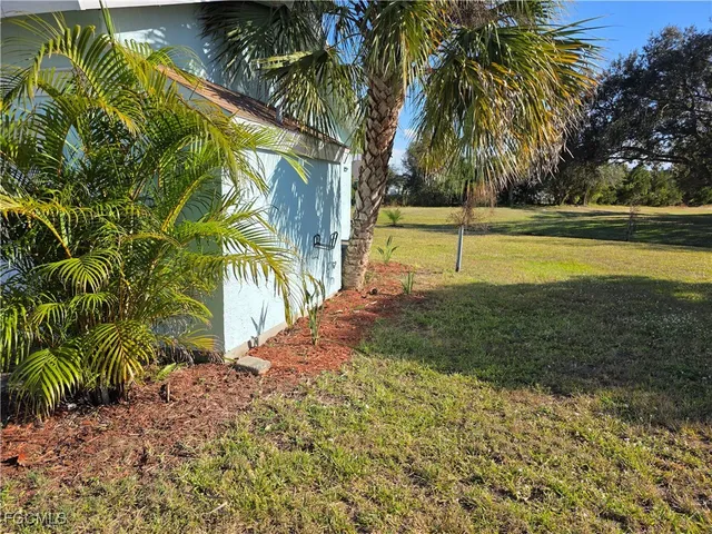 $1,200 | 2024 Steamboat Circle, LaBelle, FL 33935