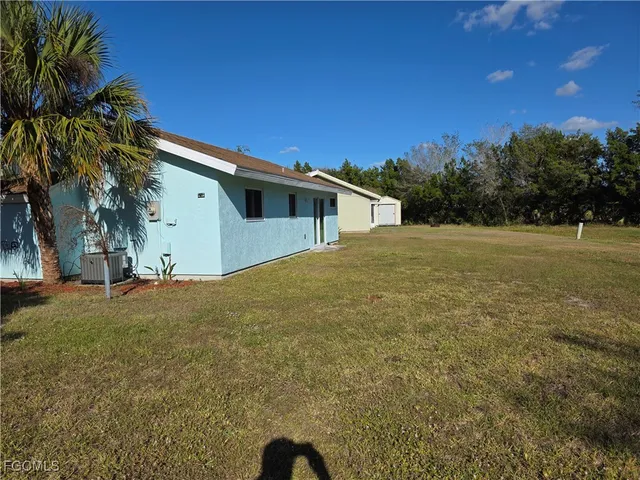 $1,200 | 2024 Steamboat Circle, LaBelle, FL 33935