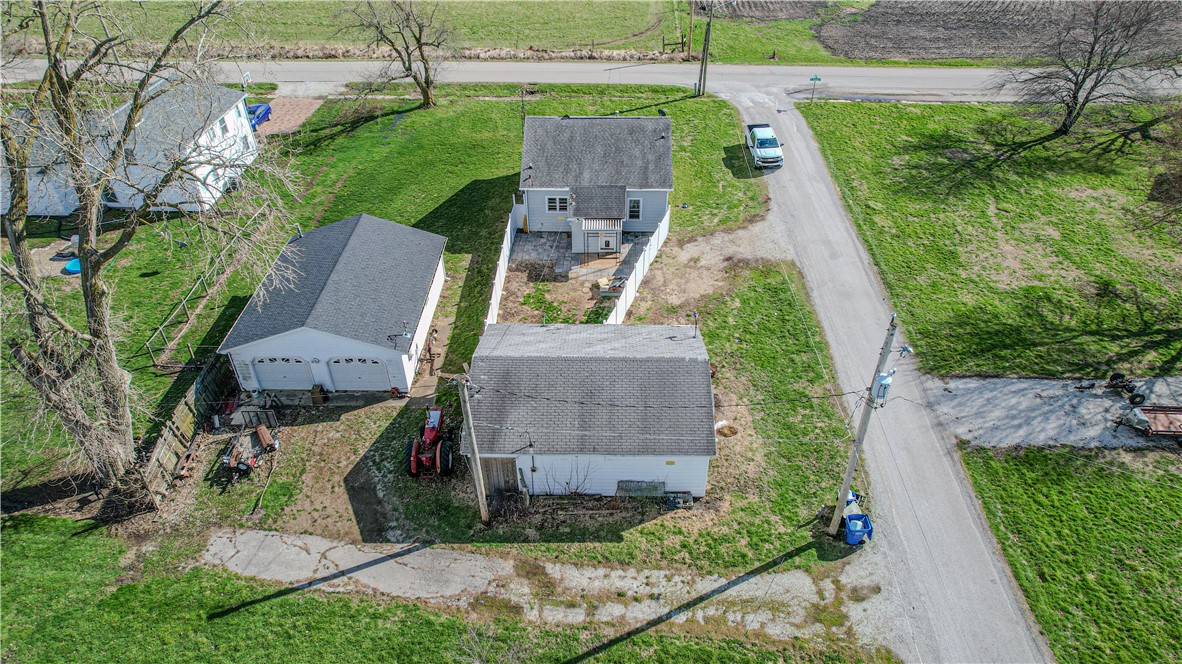 6090 Public Road Macon, IL 62544 - Photo 6 of 13