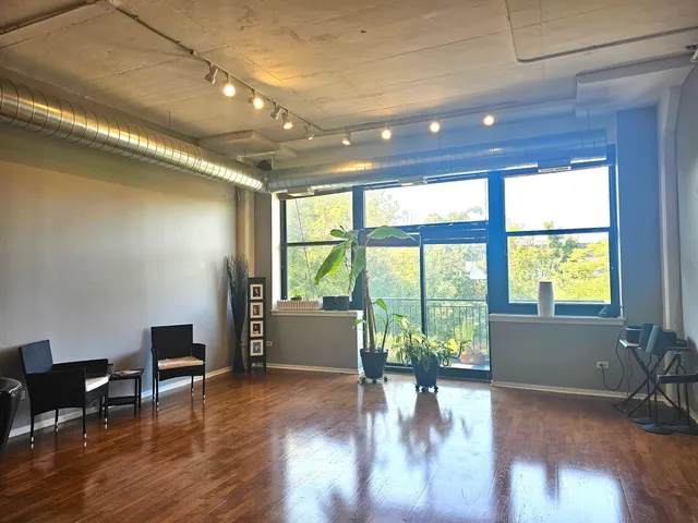 $239,900 | 2323 West Pershing Road, Unit 230, Chicago, IL 60609