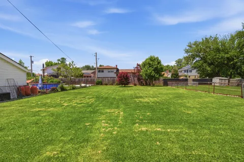 $300,000 | 1522 North Hillside Avenue, Berkeley, IL 60163