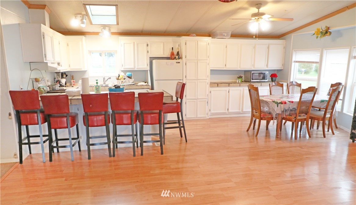 5575 Seavue Road Blaine, WA 98230 - Photo 11 of 24 Gallery Image 11