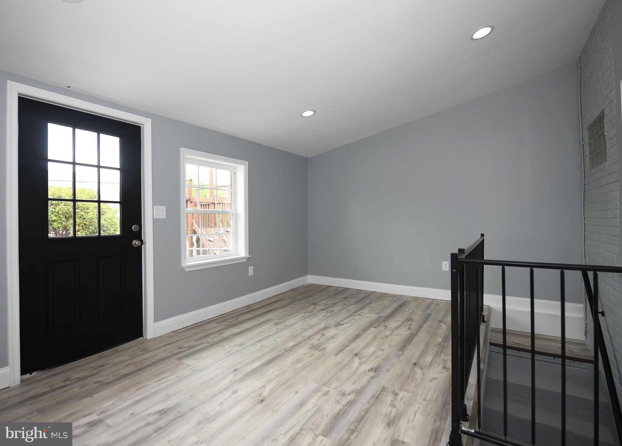 1734 Melbourne Road Baltimore, MD 21222 - Photo 15 of 35