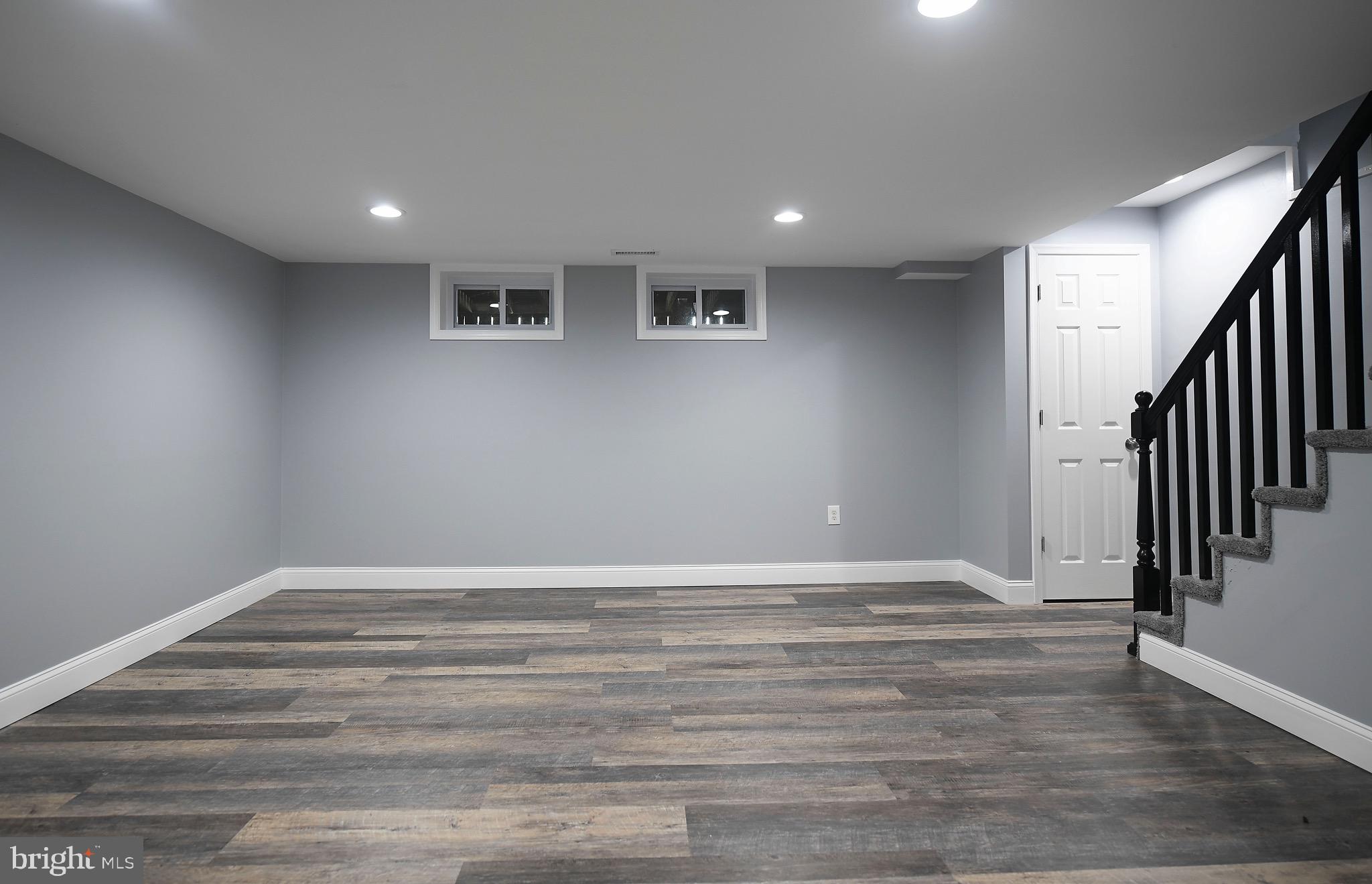 1734 Melbourne Road Baltimore, MD 21222 - Photo 29 of 35