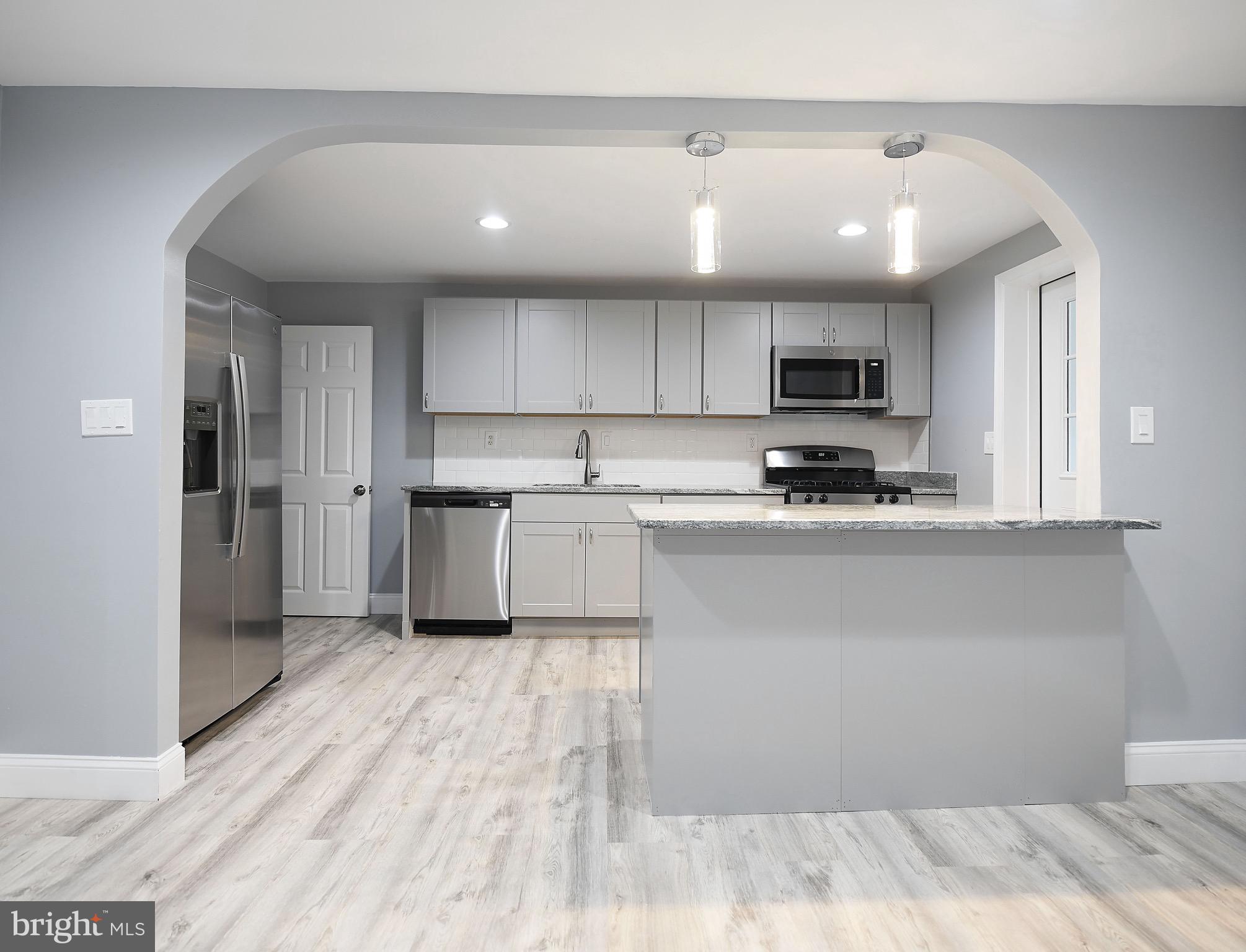 1734 Melbourne Road Baltimore, MD 21222 - Photo 10 of 35