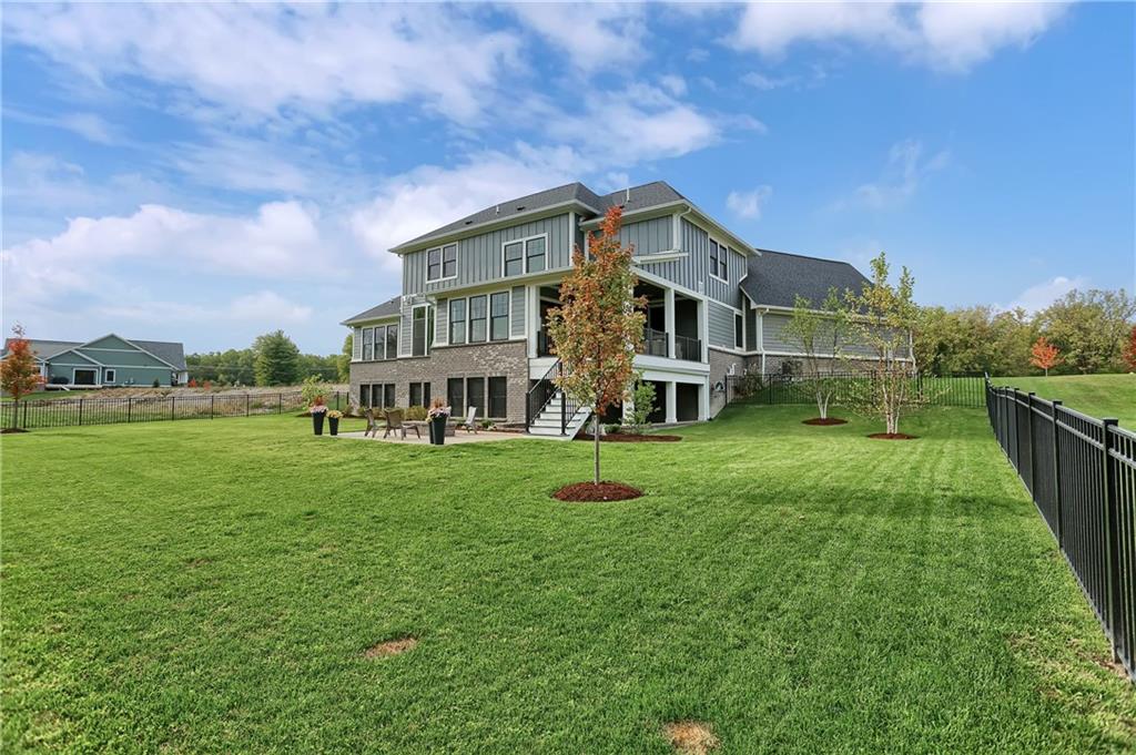 15367 Maple Ridge Drive Carmel, IN 46033 - Photo 39 of 43 Gallery Image 39