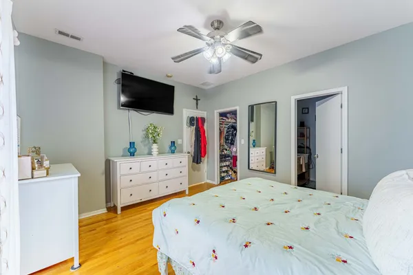 $325,000 | 119 North Mozart Street, Unit 2, Chicago, IL 60612