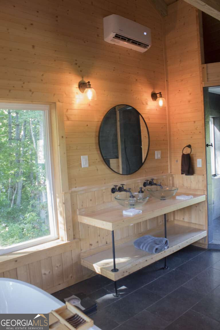 48 Little Bear Trail Dillard, GA 30537 - Photo 10 of 18