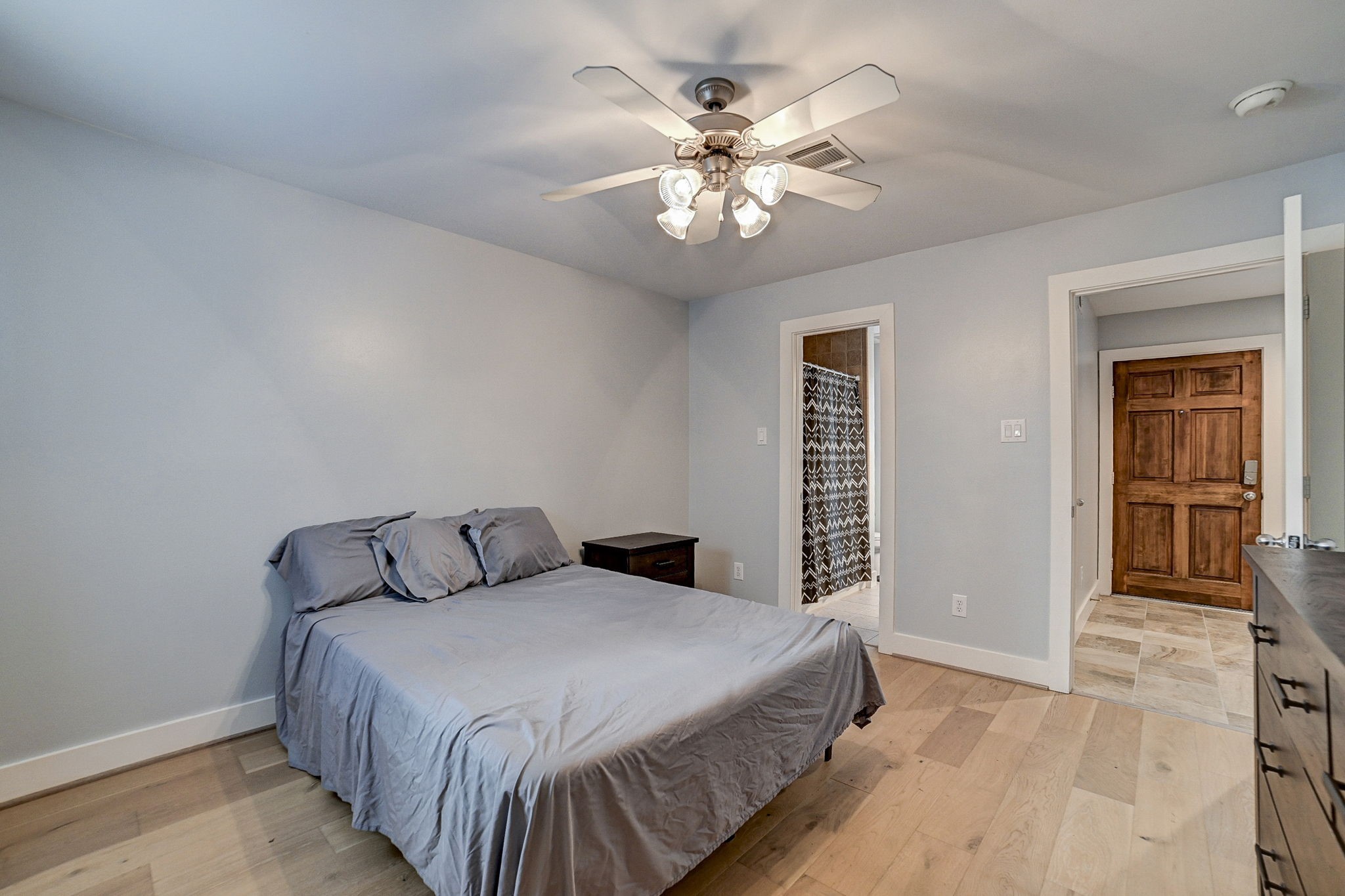 5838 Larkin Street Houston, TX 77007 - Photo 5 of 44