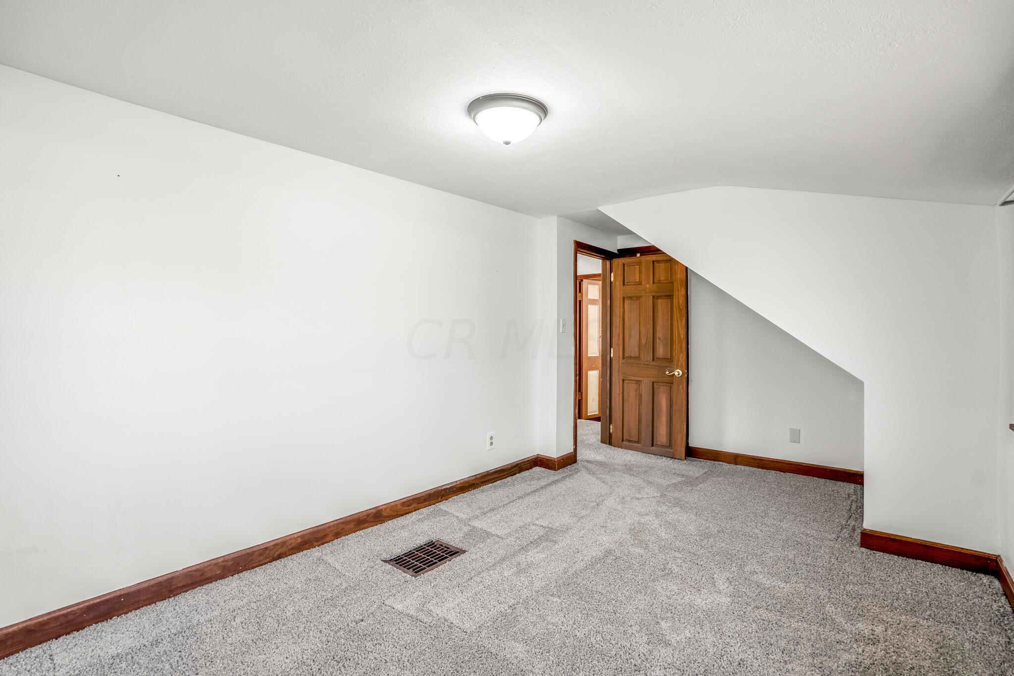 2587 Jordan Road Columbus, OH 43231 - Photo 26 of 40 DSC00283-HDR