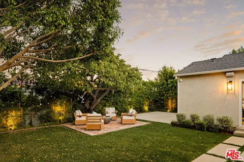 $2,495,000 | 7316 El Manor Avenue, Los Angeles, CA 90045