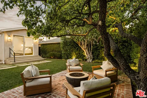 $2,495,000 | 7316 El Manor Avenue, Los Angeles, CA 90045