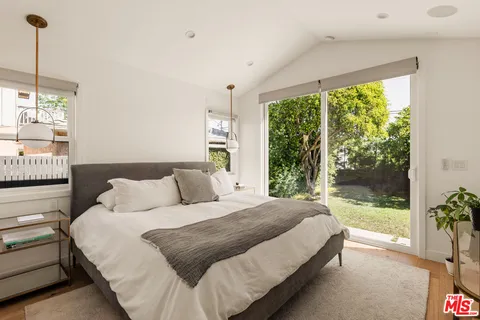 $2,495,000 | 7316 El Manor Avenue, Los Angeles, CA 90045