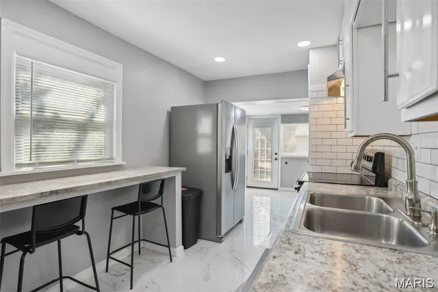 $1,600 | 6726 Vernon Avenue, University City, MO 63130