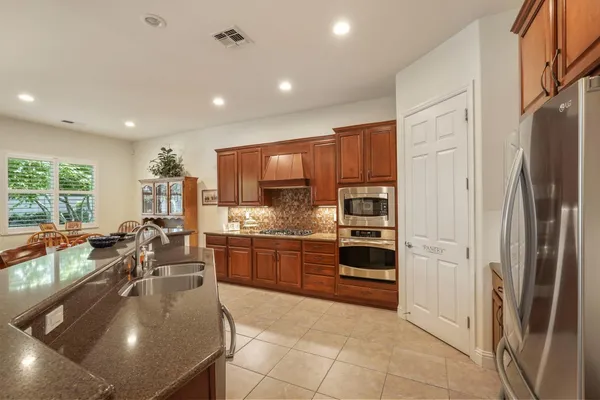 $669,000 | 1288 Maple Valley Street, Manteca, CA 95336
