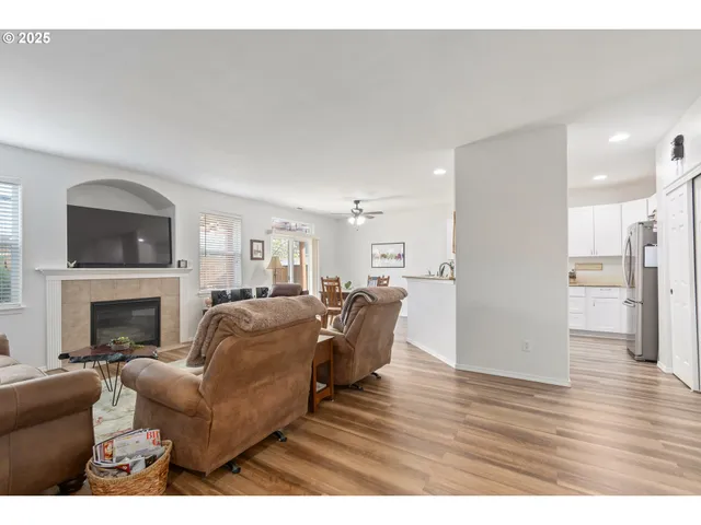 $484,000 | 1839 South 57th Street, Springfield, OR 97478