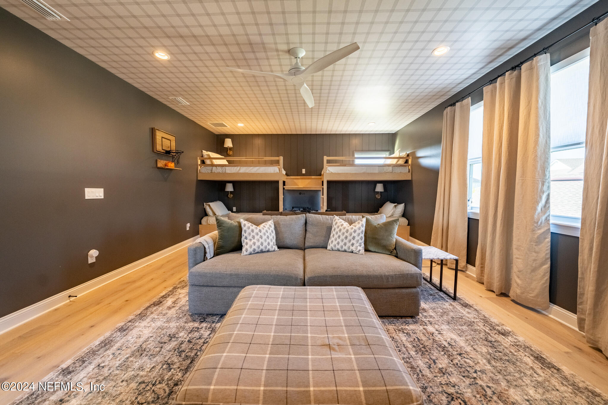 88 Awlleaf Court St. Augustine, FL 32095 - Photo 69 of 107 a living room with furniture and a rug