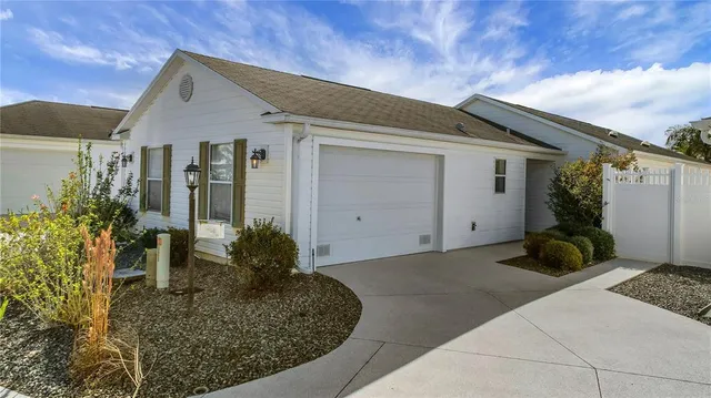 $339,900 | 438 Grovewood Place, The Villages, FL 32162